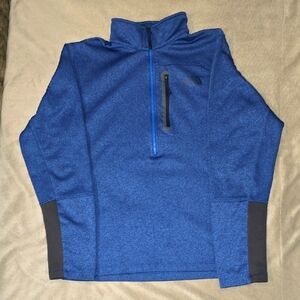 The North Face 1/4 Zip Pullover Blue. Medium